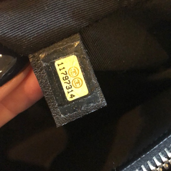 CHANEL Grand Shopping Tote - Picture 6 of 7